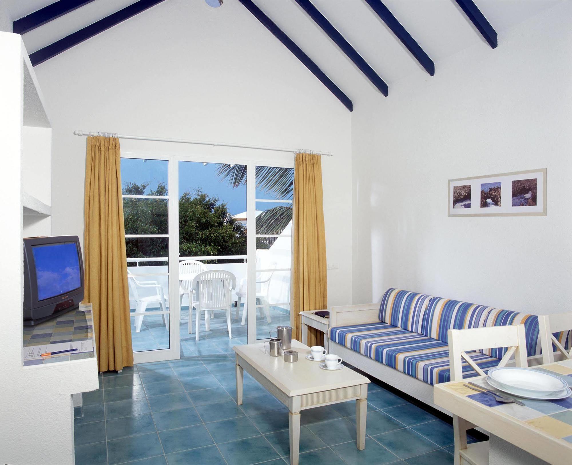 Apartamentos Livvo Morromar Puerto del Carmen  Eksteriør bilde